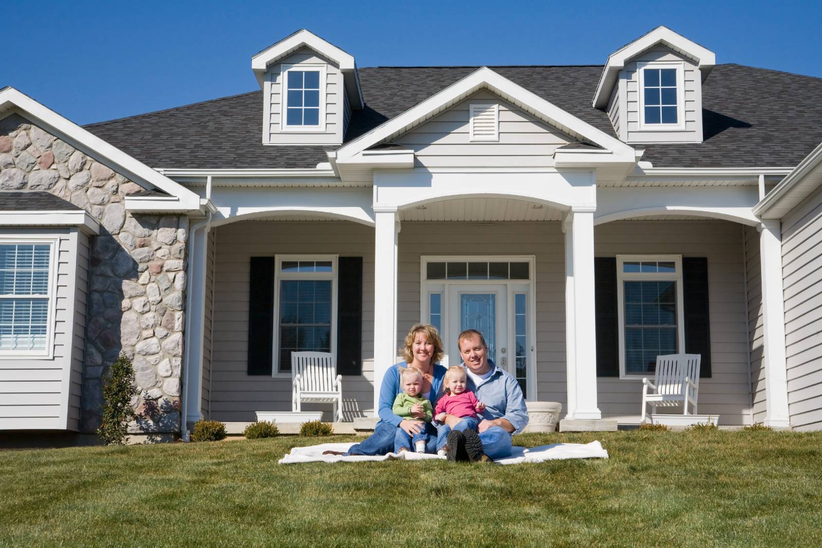 happy-family-home.jpg